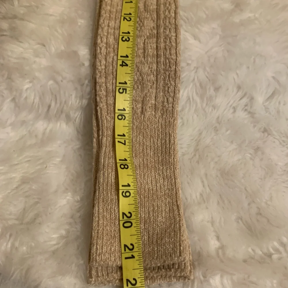 PUDUS ladies 99% soft poly tan color Sweater socks NWT size 6-10